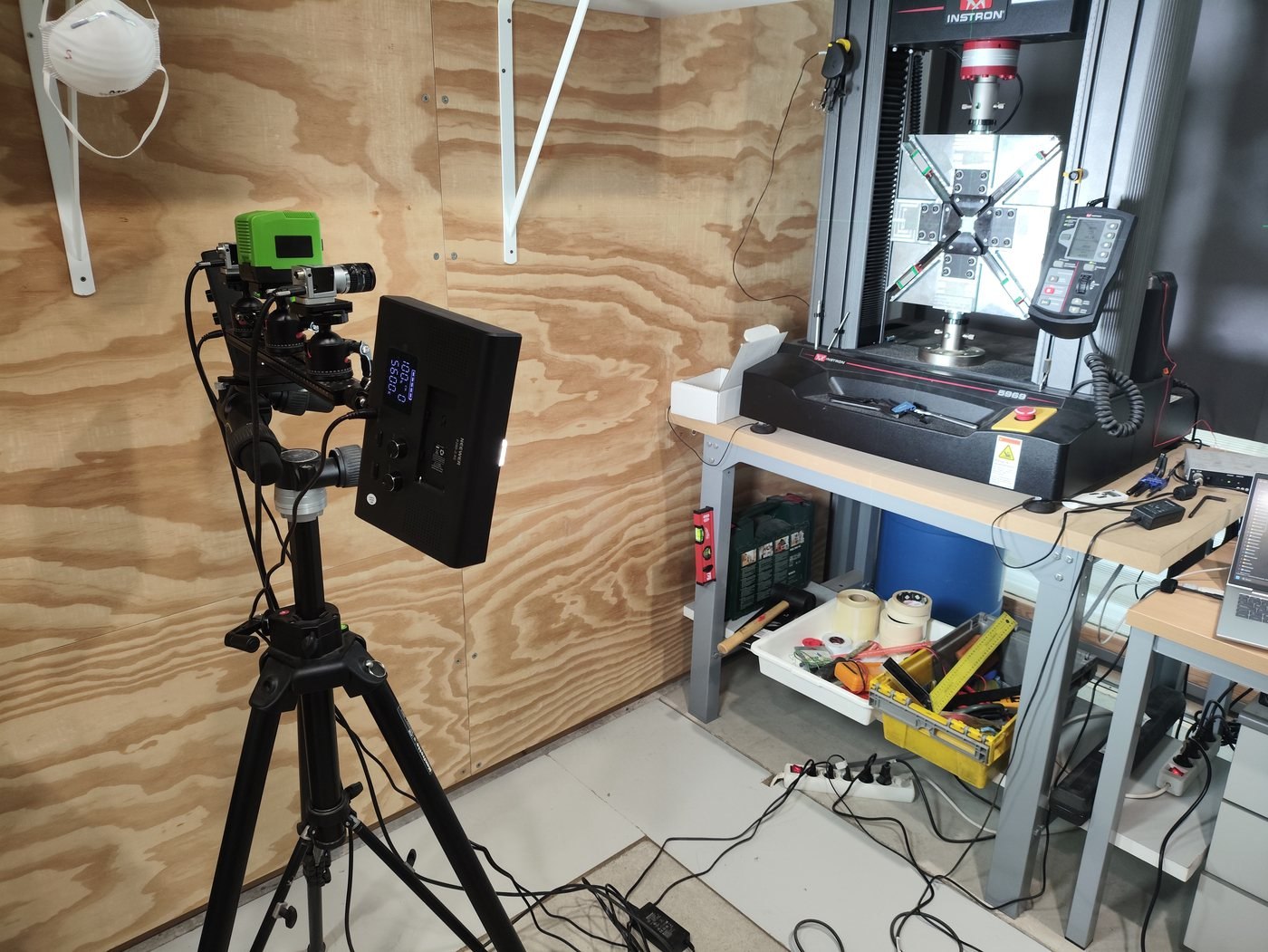 DIC biaxial test
